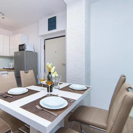 Apartment Karlo